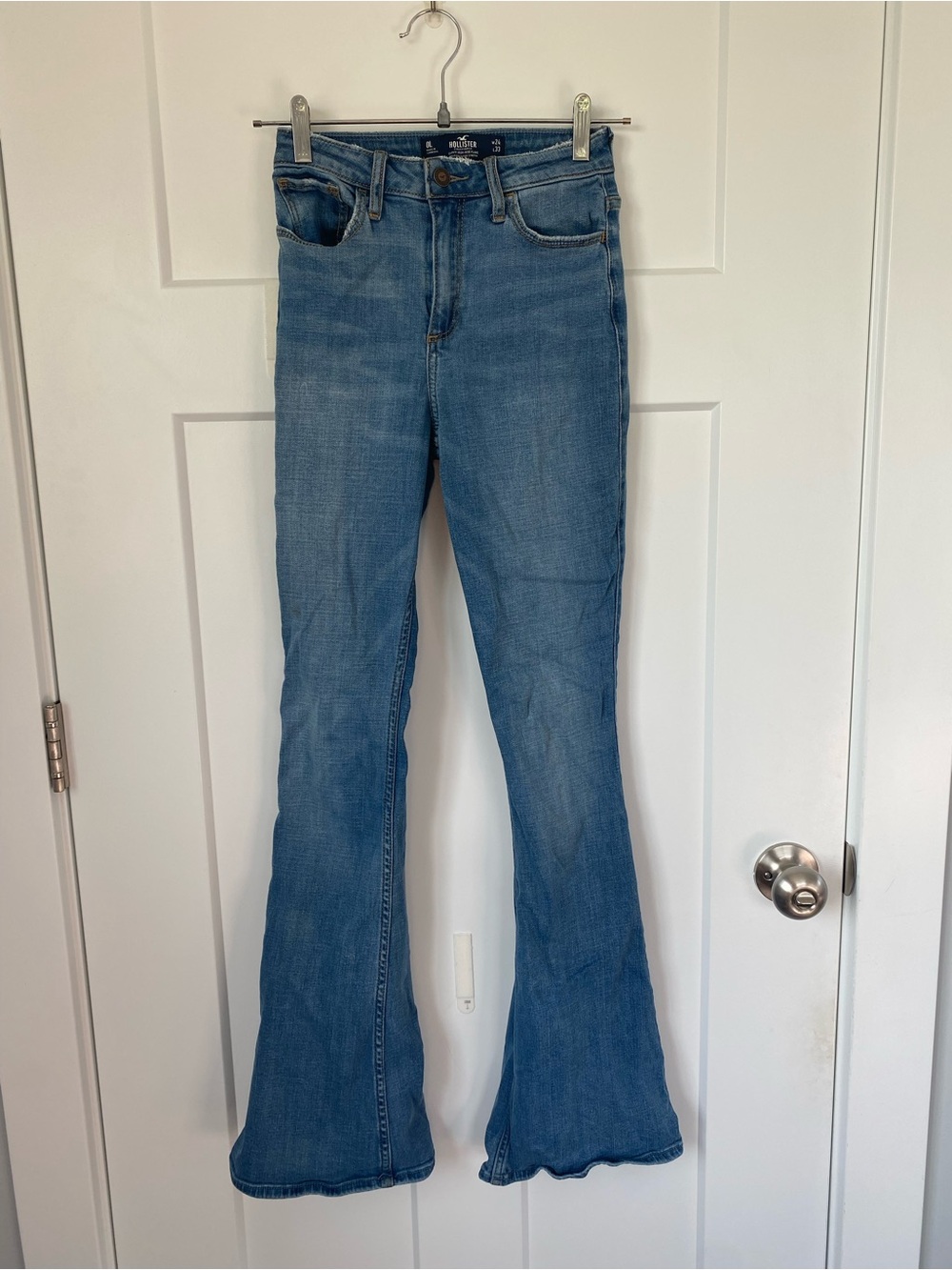 Hollister Curvy High-Rise Flare Jeans